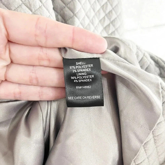 Torrid Light Gray Quilted Zip Front Moto Jacket Coat Women's Plus Size 5X - Picture 7 of 8